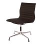 bluefurn conference stol Skinn på glides uten armlener | Eames stil EA105