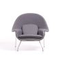 bluefurn Armlehnensessel mit Hocker | Eero Saarinen Stil Womb